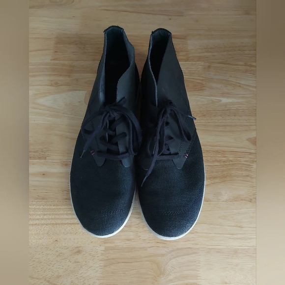 Ahnu Women's Pier 3 lace-up sneaker style ankle boots Size 9.5 Black - Picture 1 of 9